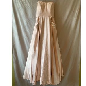 floor length champagne colored ball gown w pockets